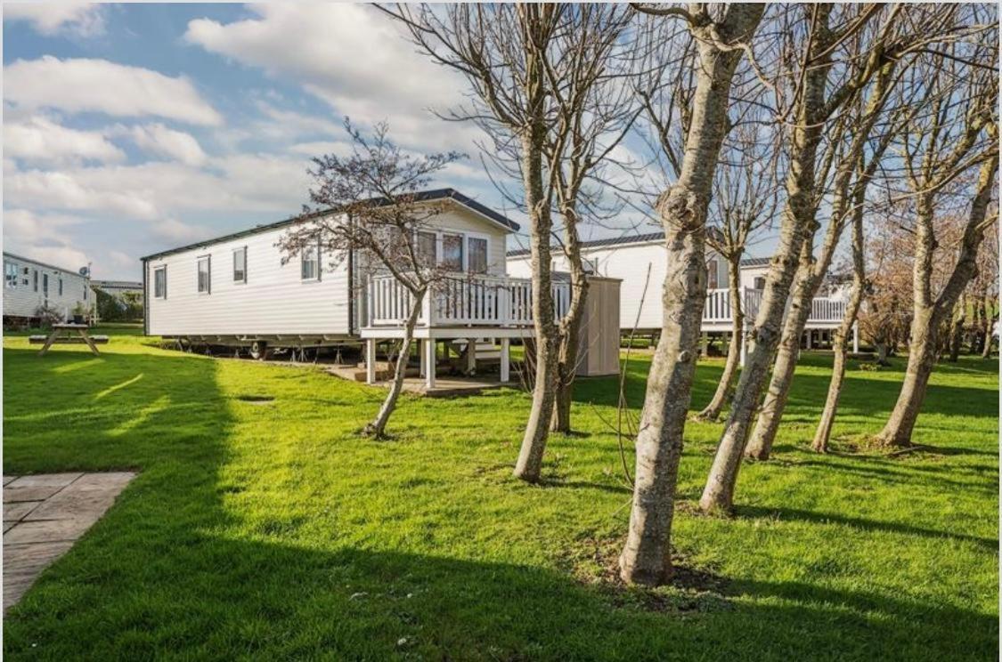 Emma'S Retreat 3-Bedroom Caravan Sleeps 6 At Durdle Door Nr Wareham Dorset Exterior photo