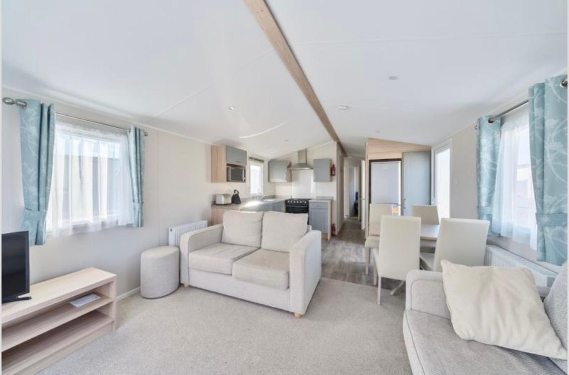 Emma'S Retreat 3-Bedroom Caravan Sleeps 6 At Durdle Door Nr Wareham Dorset Exterior photo