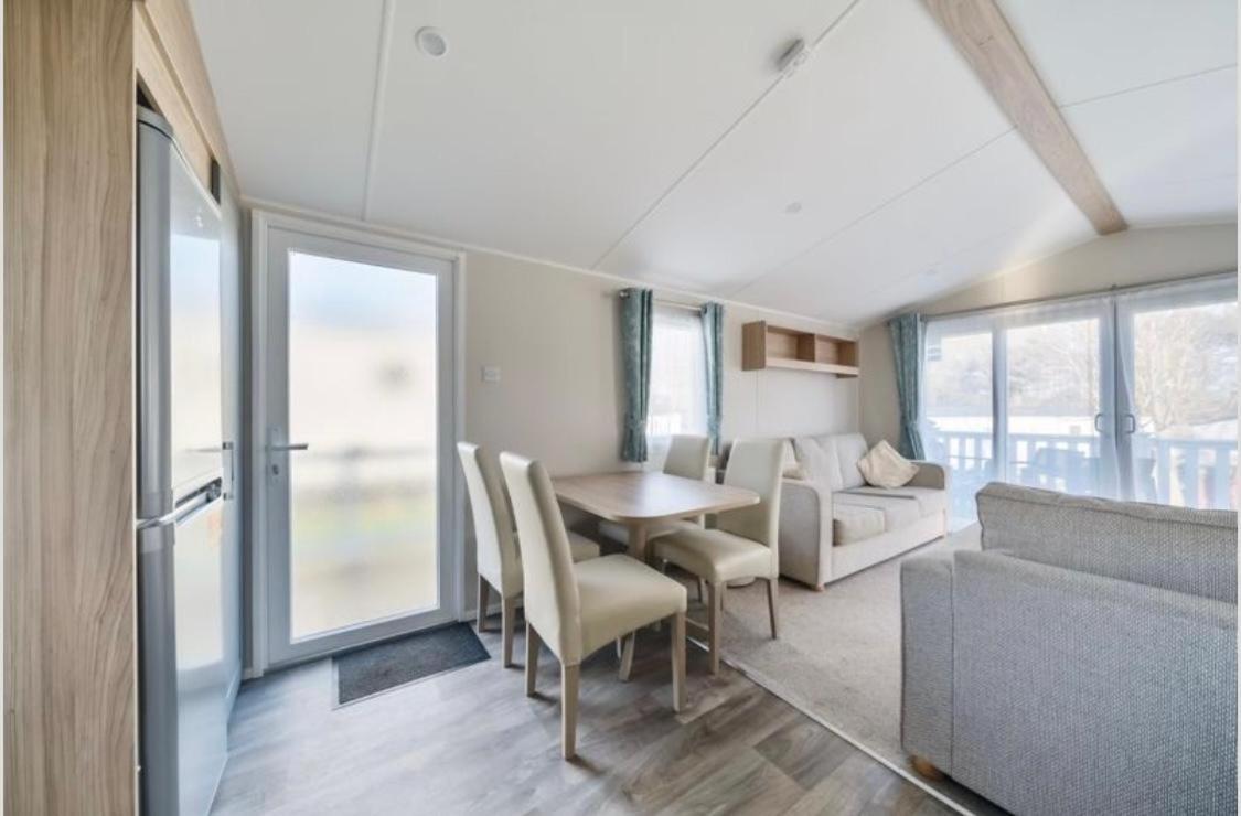 Emma'S Retreat 3-Bedroom Caravan Sleeps 6 At Durdle Door Nr Wareham Dorset Exterior photo